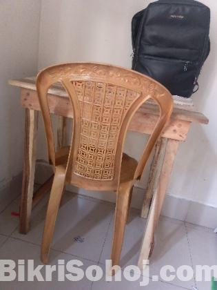 চেয়ার টেবিল